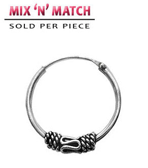 Bali-Öronring av Silver Twist & Wire
