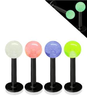 Pimeässä loistava huulikoru