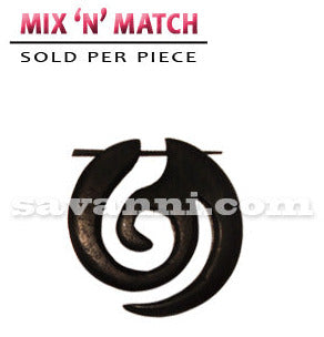 Svart Träörhänge Spiral